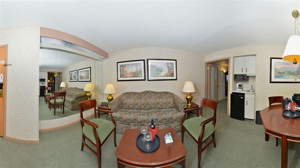 Holiday Inn Wilkes Barre - East Mountain, An Ihg Hotel Exterior photo
